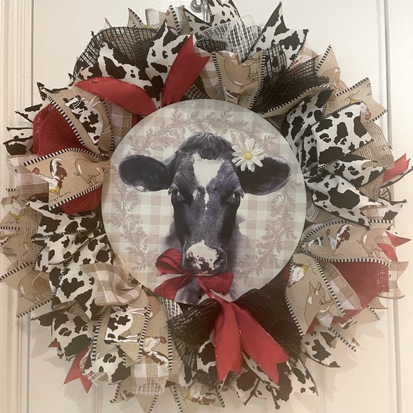 COW THEMED wreath. UDDERLY adorable large custom hand crafted 24-26” wreath COWS - Picture 1 of 10